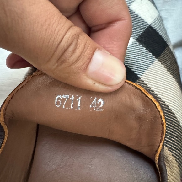 Burberry Women's Plaid Loafers - Beige and Black - Picture 3 of 7